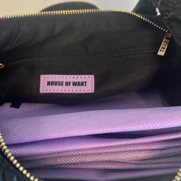 House of want black vegan leather bag with gold hardware - Picture 5 of 5